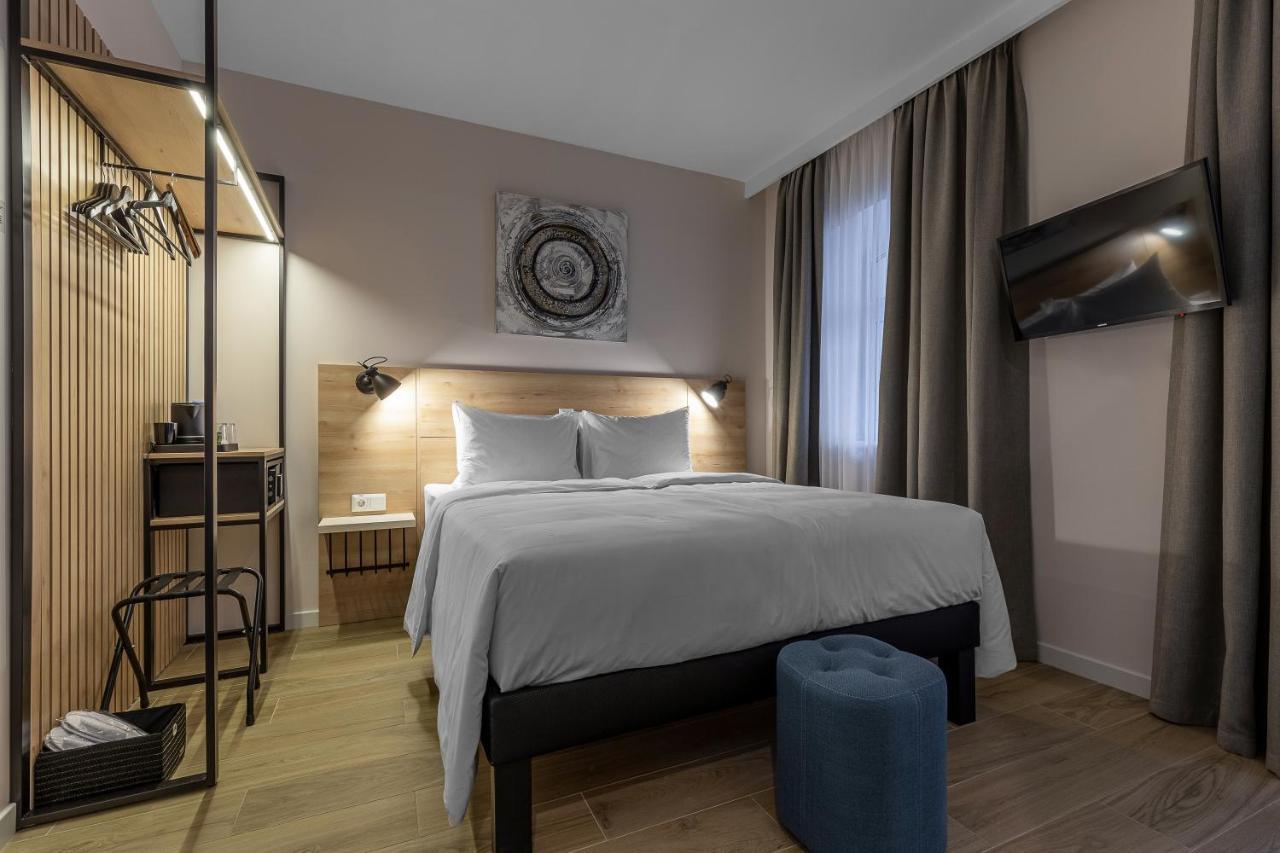 Kontrakt Boutique Hotel Kiev Esterno foto