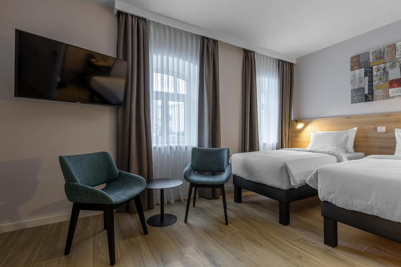 Kontrakt Boutique Hotel Kiev Esterno foto