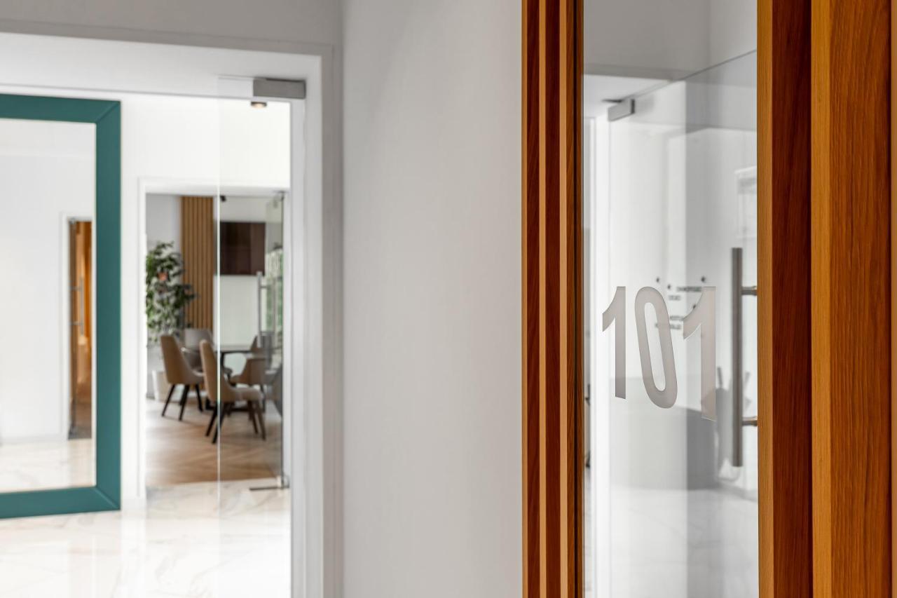Kontrakt Boutique Hotel Kiev Esterno foto